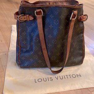 Used & Obvious Wear But Still In Good Condition. Dust Bag Included